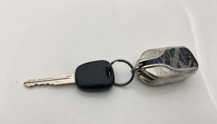2022 Maruti S PRESSO LXI (O) CNG, CNG, Manual, 50,177 km, Key Close Up