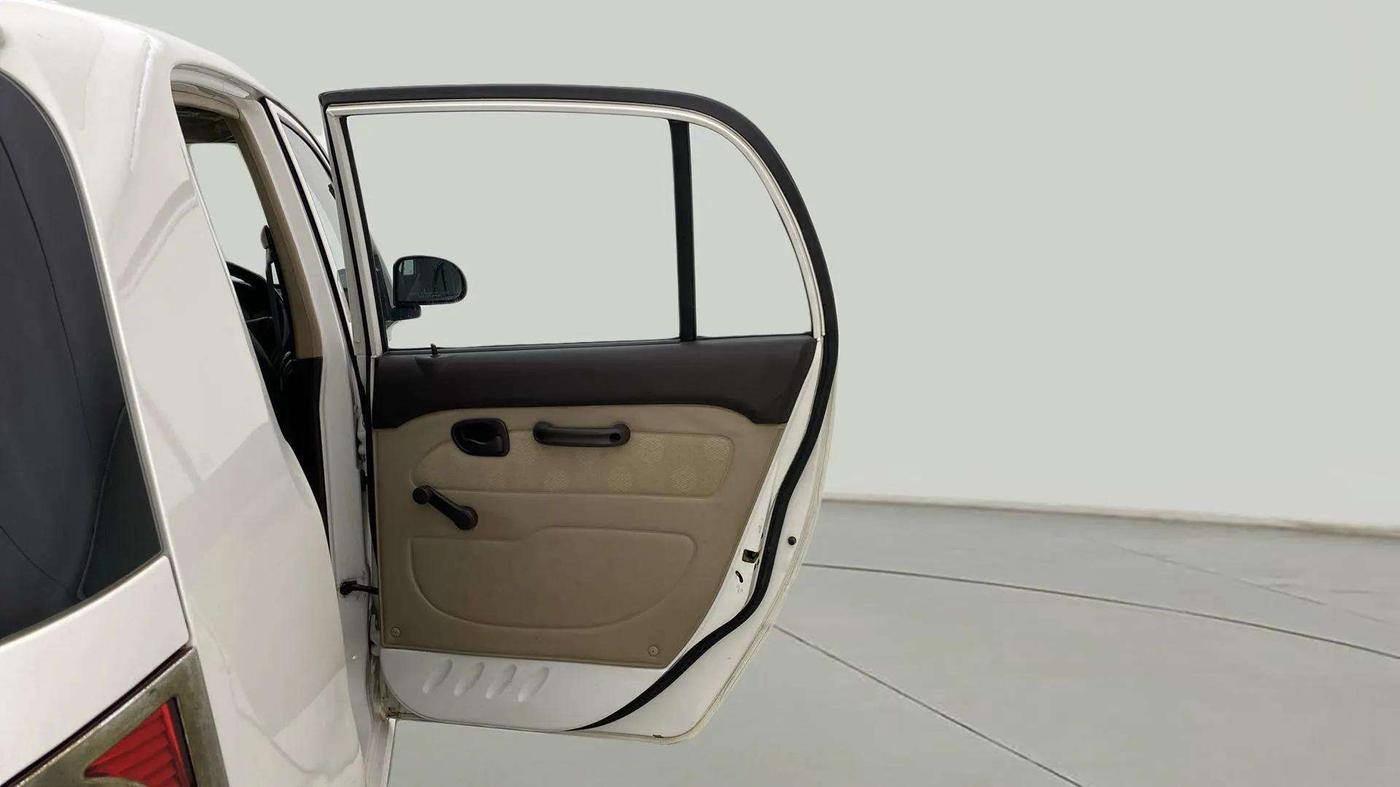 2014 Hyundai Santro Xing GLS PLUS AUDIO, Petrol, Manual, 71,146 km, RHS Rear Door