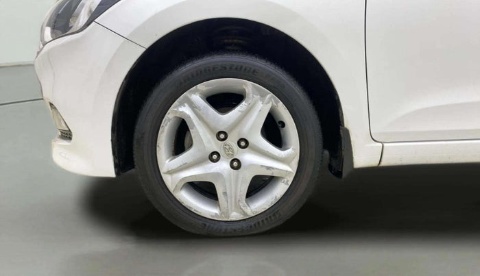 2017 Hyundai Elite i20 ASTA 1.2, Petrol, Manual, 33,200 km, Left Front Wheel