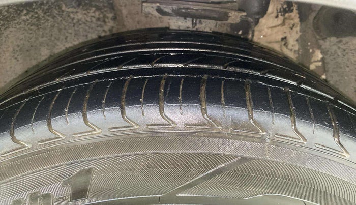2022 MG ASTOR SHARP EX 1.5 MT, Petrol, Manual, 54,448 km, Left Front Tyre Tread