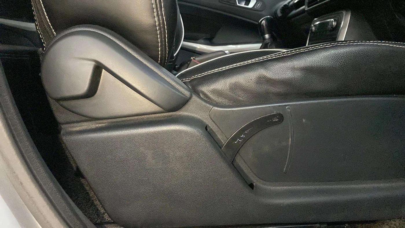 2018 Ford Ecosport TITANIUM 1.5L DIESEL, Diesel, Manual, 71,096 km, Driver Side Adjustment Panel