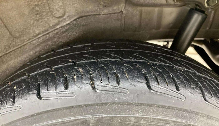 2015 Maruti Wagon R 1.0 VXI, Petrol, Manual, 44,483 km, Left Rear Tyre Tread