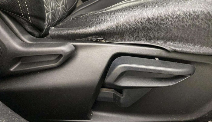 2021 Tata NEXON XZ PLUS PETROL SUNROOF, Petrol, Manual, 22,409 km, Driver Side Adjustment Panel