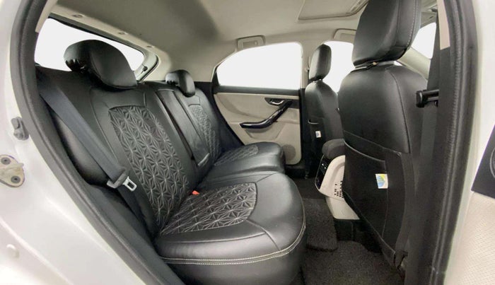 2021 Tata NEXON XZ PLUS PETROL SUNROOF, Petrol, Manual, 22,409 km, Right Side Rear Door Cabin