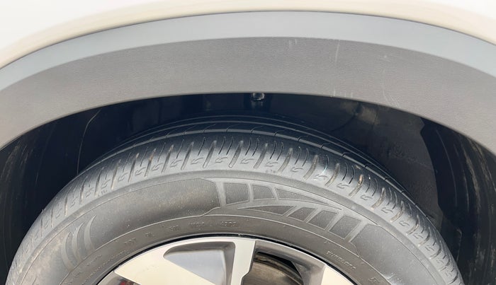 2023 KIA SONET GTX PLUS 1.0 TURBO PETROL DCT, Petrol, Automatic, 10,399 km, Left Front Tyre Tread