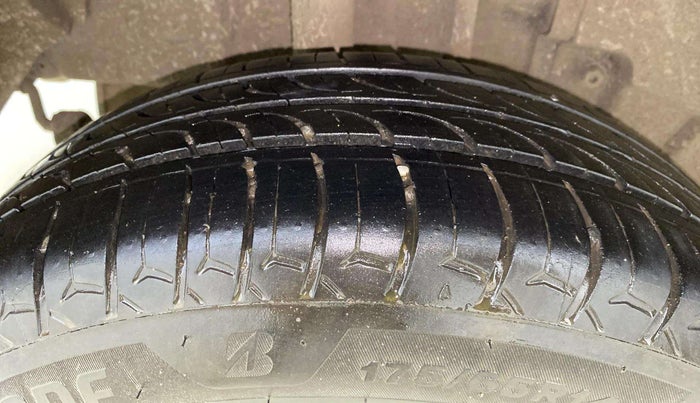 2022 Tata TIGOR XZ PLUS CNG DUAL TONE, CNG, Manual, 75,741 km, Right Rear Tyre Tread