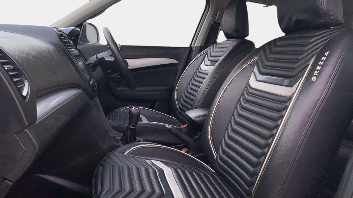2022 Maruti Vitara Brezza ZXI PLUS, Petrol, Manual, 42,659 km, Right Side Front Door Cabin