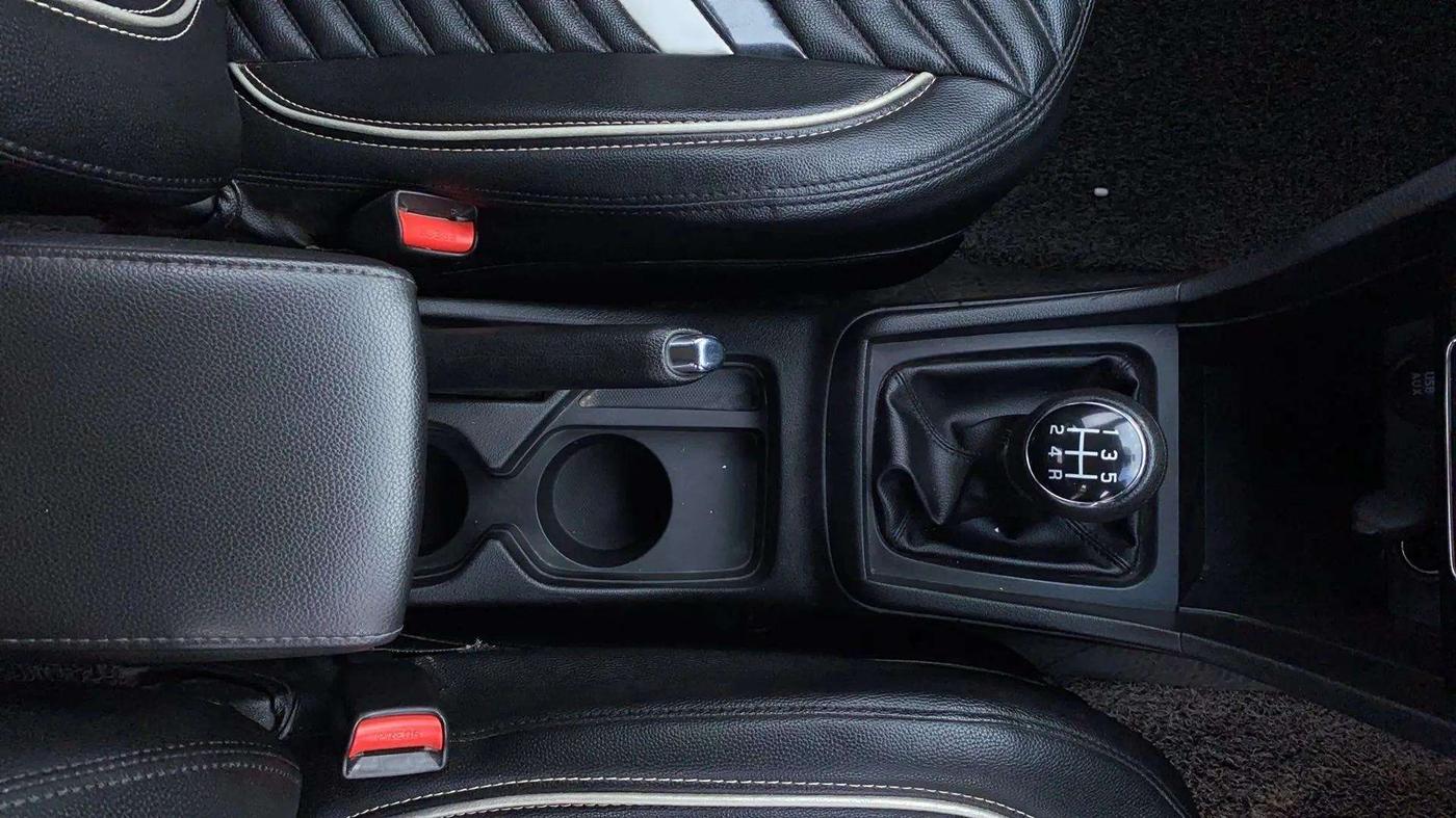 2022 Maruti Vitara Brezza ZXI PLUS, Petrol, Manual, 42,659 km, Gear Lever