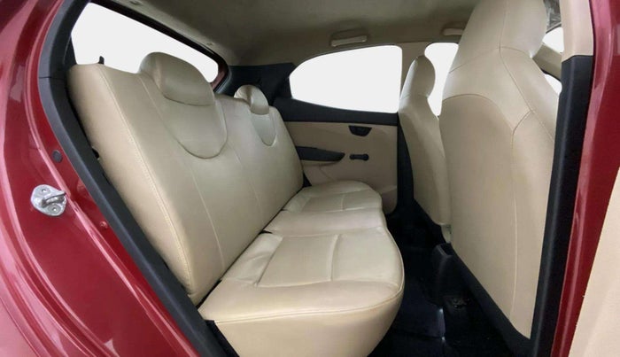 2017 Hyundai Eon ERA +, Petrol, Manual, 43,744 km, Right Side Rear Door Cabin