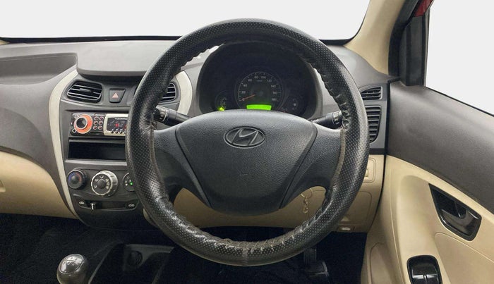 2017 Hyundai Eon ERA +, Petrol, Manual, 43,744 km, Steering Wheel Close Up