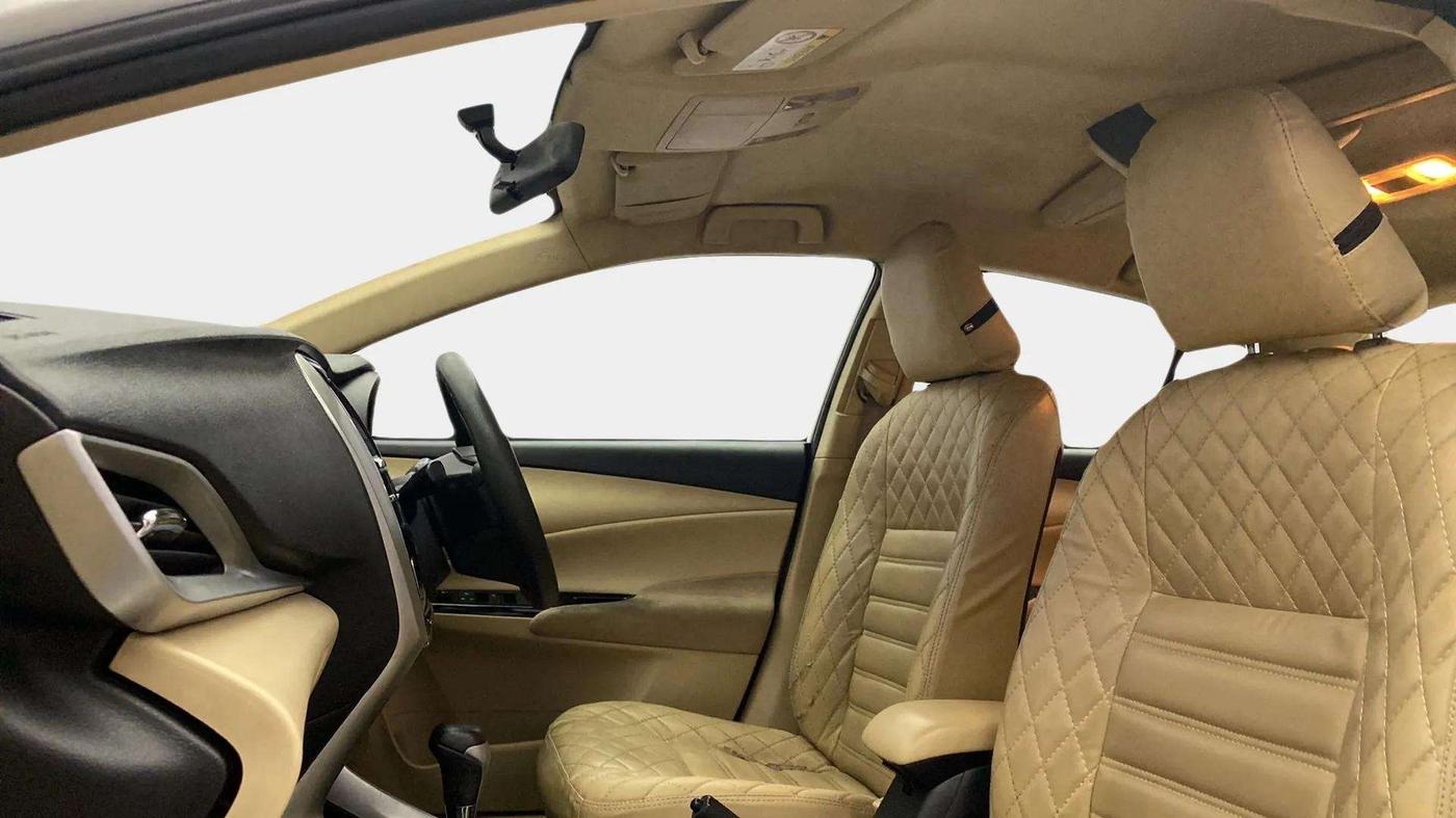 2019 Toyota YARIS G CVT, Petrol, Automatic, 1,04,059 km, Right Side Front Door Cabin