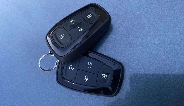 2024 Tata PUNCH Accomplished Plus (S) iCNG, CNG, Manual, 3,298 km, Key Close Up