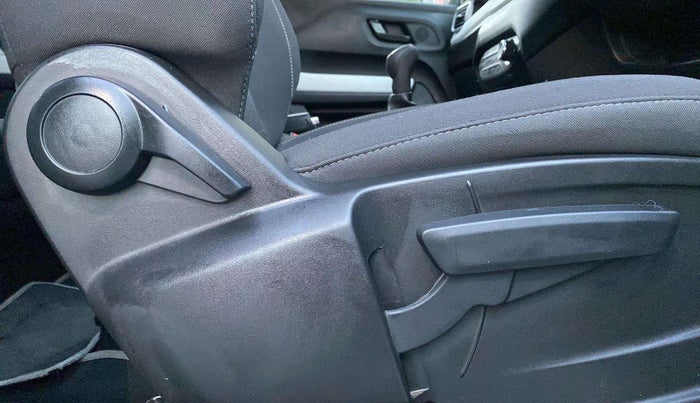 2024 Tata PUNCH Accomplished Plus (S) iCNG, CNG, Manual, 3,298 km, Driver Side Adjustment Panel