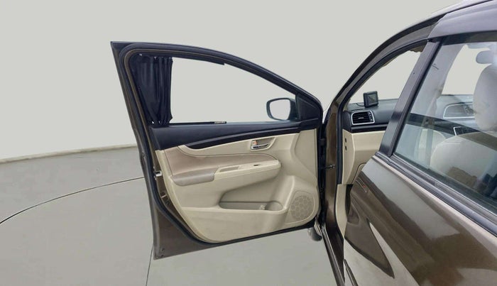 2016 Maruti Ciaz VXI+, Petrol, Manual, 70,943 km, LHS Front Door