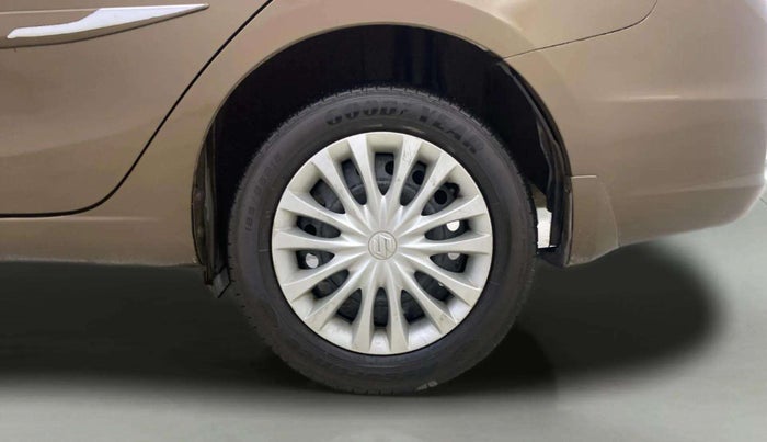 2016 Maruti Ciaz VXI+, Petrol, Manual, 70,943 km, Left Rear Wheel