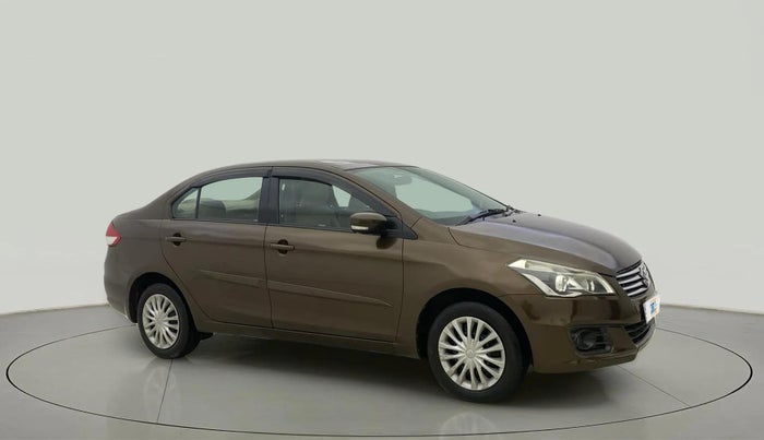 2016 Maruti Ciaz VXI+, Petrol, Manual, 70,943 km, Right Front Diagonal