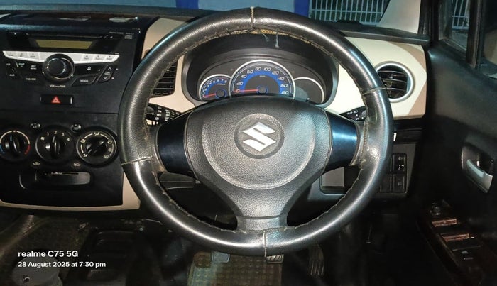 2018 Maruti Wagon R 1.0 VXI, Petrol, Manual, 44,041 km, Steering Wheel Close Up