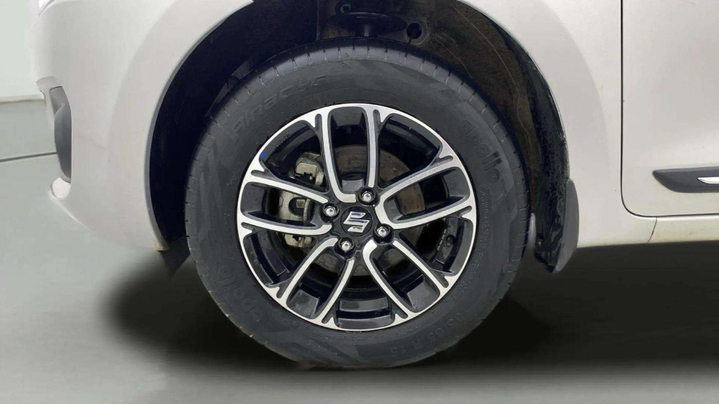 2023 Maruti Swift ZXI PLUS, Petrol, Manual, 14,225 km, Left Front Wheel