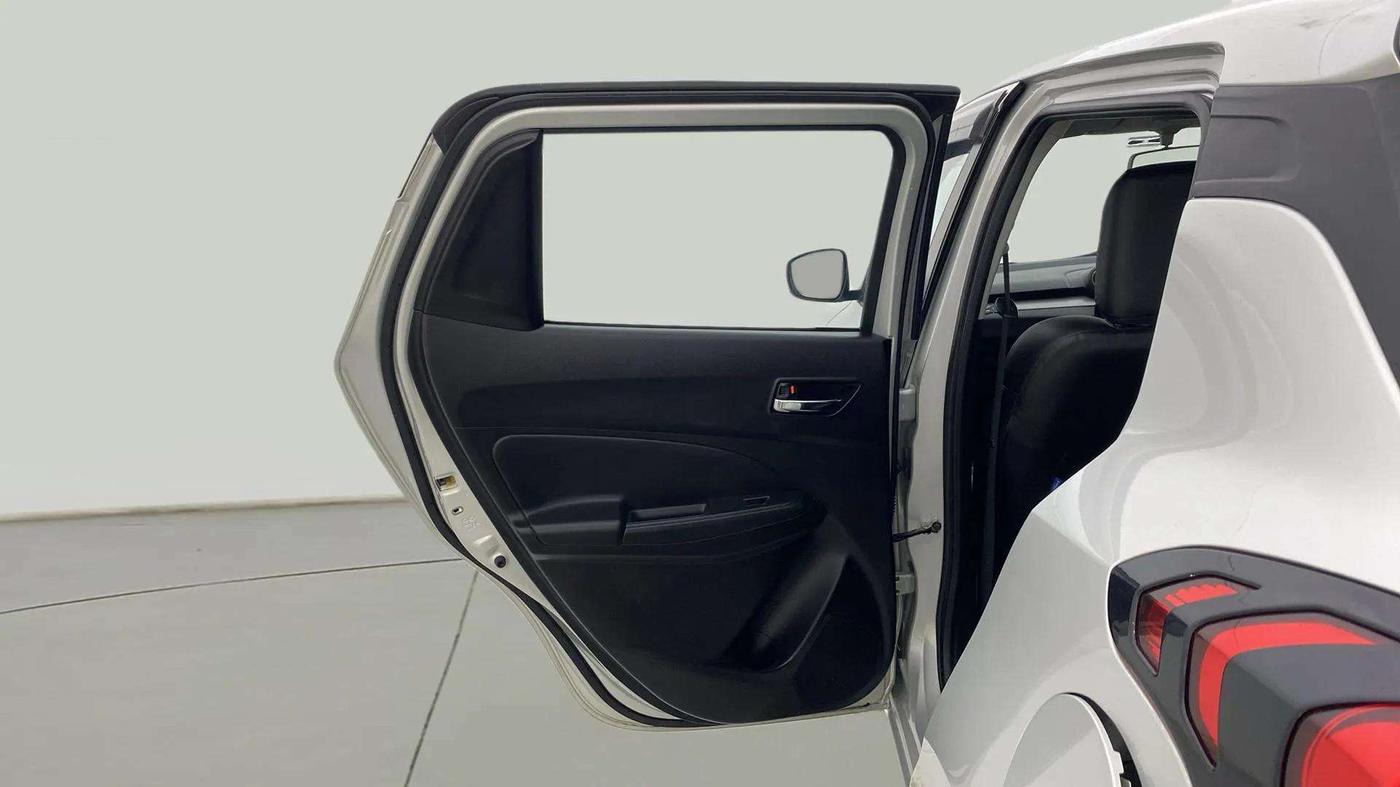 2023 Maruti Swift ZXI PLUS, Petrol, Manual, 14,225 km, LHS Rear Door
