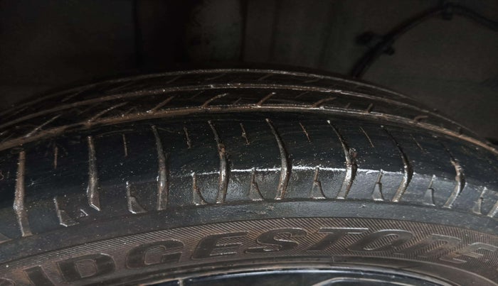 2022 Tata PUNCH ADVENTURE MT, Petrol, Manual, 39,309 km, Right Rear Tyre Tread