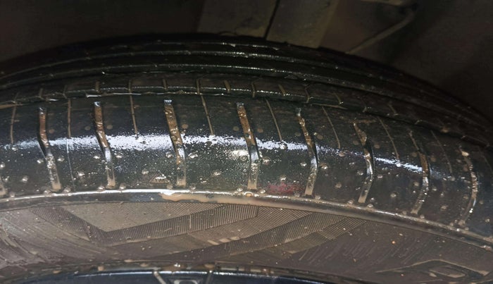 2022 Tata PUNCH ADVENTURE MT, Petrol, Manual, 39,309 km, Left Front Tyre Tread