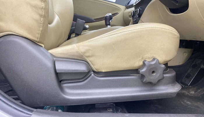 2015 Hyundai Verna FLUIDIC 1.6 CRDI SX 4S, Diesel, Manual, 62,607 km, Driver Side Adjustment Panel