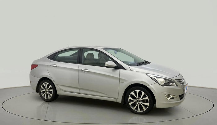 2015 Hyundai Verna FLUIDIC 1.6 CRDI SX 4S, Diesel, Manual, 62,607 km, Right Front Diagonal
