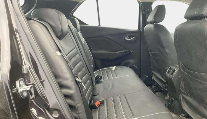 2022 Nissan Kicks XV 1.5, Petrol, Manual, 23,573 km, Right Side Rear Door Cabin
