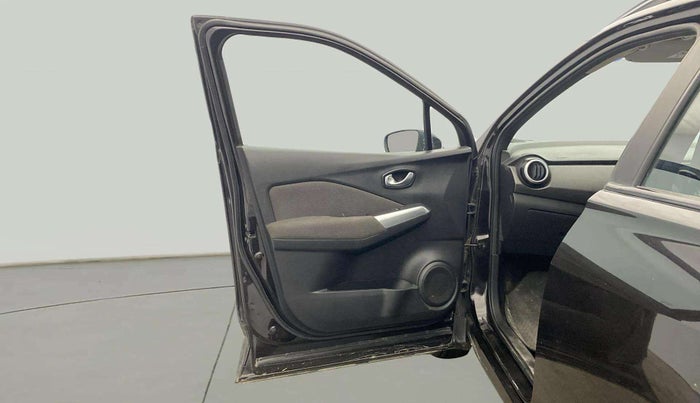 2022 Nissan Kicks XV 1.5, Petrol, Manual, 23,573 km, LHS Front Door