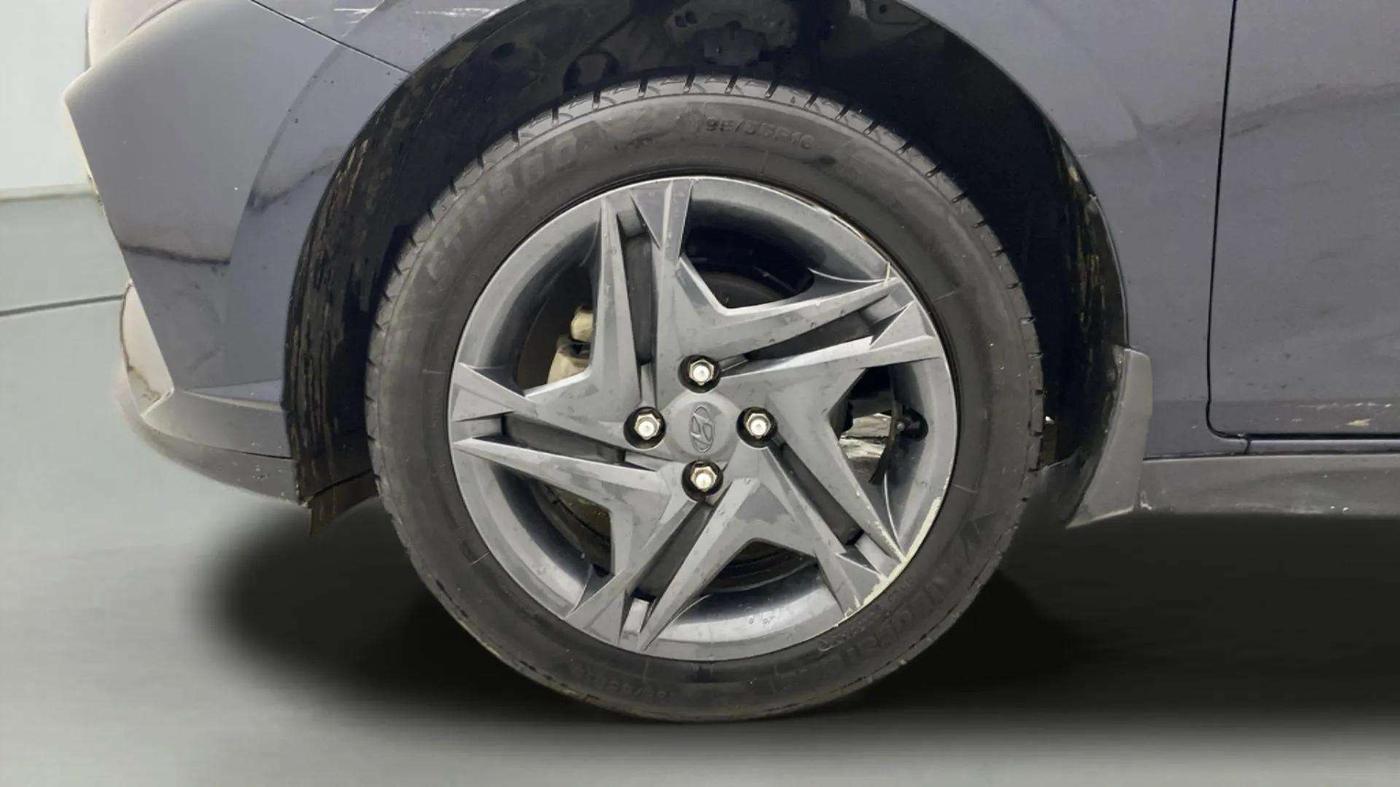 2021 Hyundai NEW I20 SPORTZ 1.2 MT, CNG, Manual, 54,276 km, Left Front Wheel