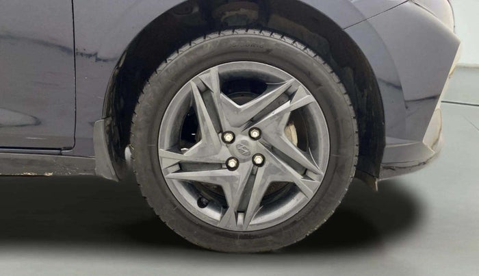 2021 Hyundai NEW I20 SPORTZ 1.2 MT, CNG, Manual, 54,333 km, Right Front Wheel