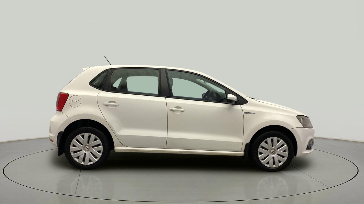2016 Volkswagen Polo COMFORTLINE 1.5L, Diesel, Manual, 95,349 km, Right Side View