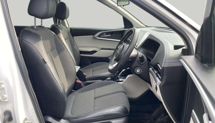 2023 KIA CARENS PRESTIGE 1.5 PETROL 7 STR, Petrol, Manual, 17,049 km, Right Side Front Door Cabin