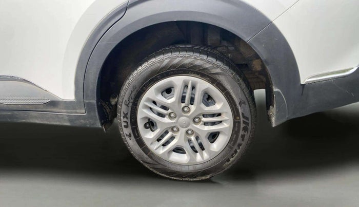 2023 KIA CARENS PRESTIGE 1.5 PETROL 7 STR, Petrol, Manual, 17,049 km, Left Rear Wheel