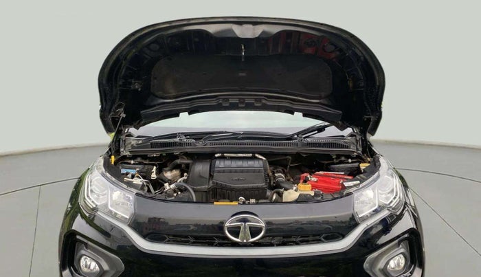 2022 Tata NEXON XZA PLUS DARK DIESEL, Diesel, Automatic, 21,068 km, Open Bonet