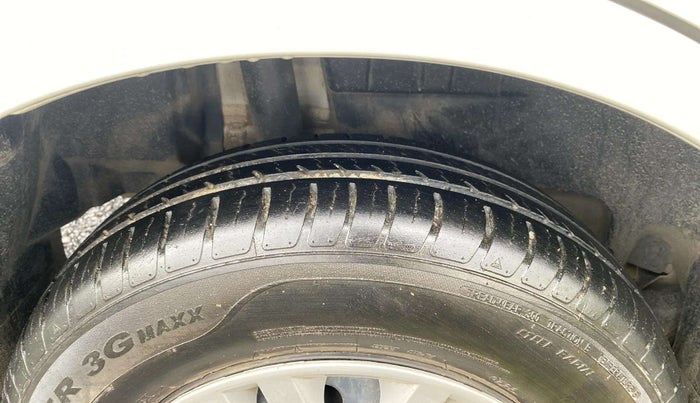 2023 Maruti Dzire VXI, Petrol, Manual, 27,976 km, Right Rear Tyre Tread