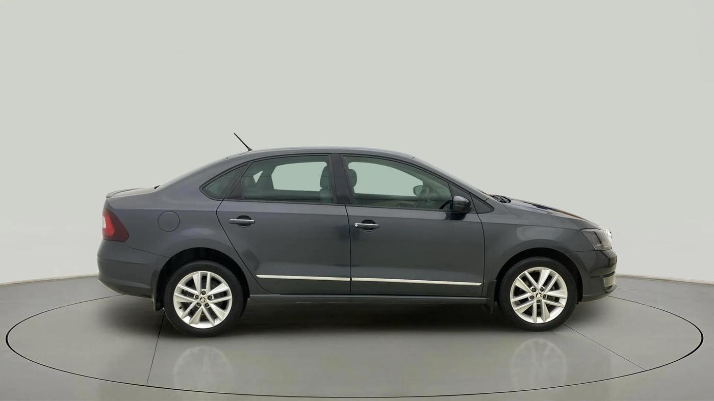 2020 Skoda Rapid STYLE TSI, Petrol, Manual, 33,618 km, Right Side View