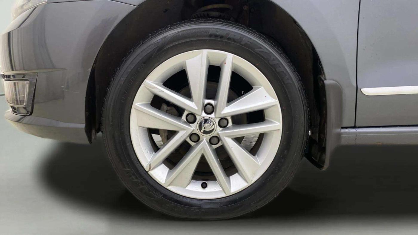 2020 Skoda Rapid STYLE TSI, Petrol, Manual, 33,618 km, Left Front Wheel