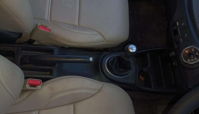 2013 Honda Jazz 1.2L I-VTEC S, Petrol, Manual, 69,631 km, Gear Lever