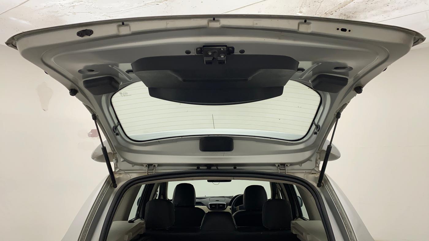 2013 Nissan Terrano XL D THP 110 PS, Diesel, Manual, 92,642 km, Boot Door Open