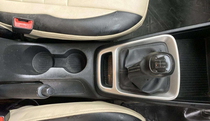 2021 Hyundai VENUE S 1.2, Petrol, Manual, 50,865 km, Gear Lever