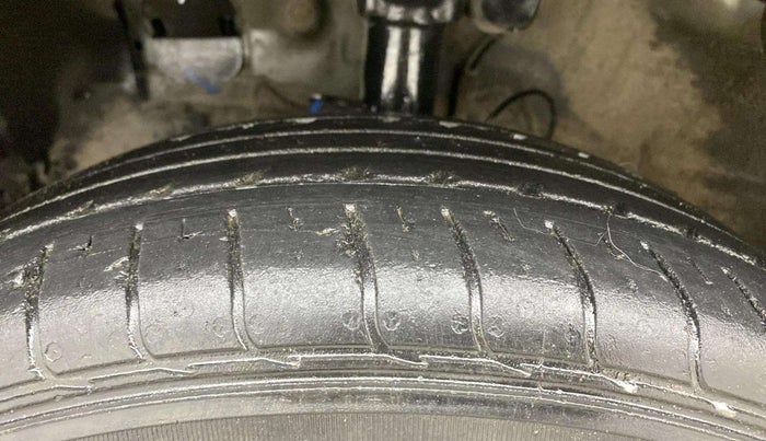 2021 Hyundai VENUE S 1.2, Petrol, Manual, 50,865 km, Left Front Tyre Tread