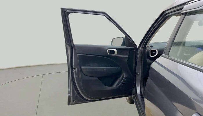 2021 Hyundai VENUE S 1.2, Petrol, Manual, 50,865 km, LHS Front Door