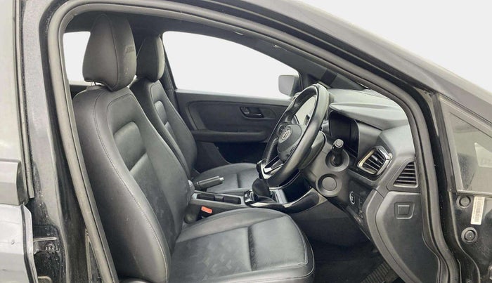 2021 Tata ALTROZ XZ PLUS PETROL DARK EDITION, Petrol, Manual, 18,002 km, Right Side Front Door Cabin
