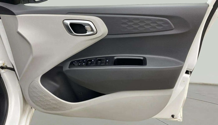 2020 Hyundai GRAND I10 NIOS ASTA AMT 1.2 KAPPA VTVT, Petrol, Automatic, 38,089 km, Driver Side Door Panels Control