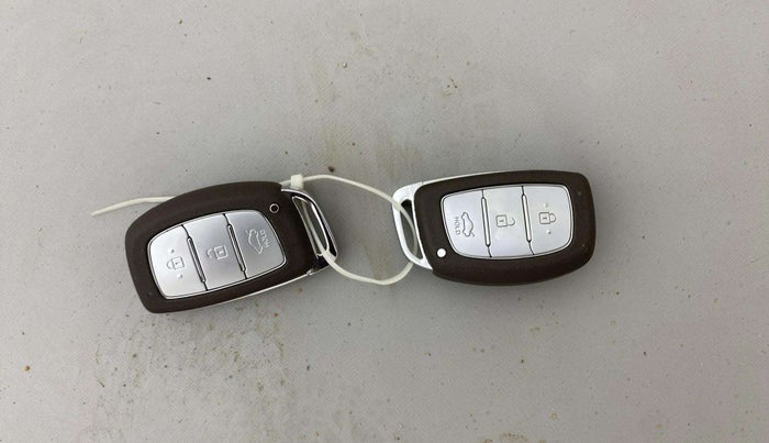 2020 Hyundai GRAND I10 NIOS ASTA AMT 1.2 KAPPA VTVT, Petrol, Automatic, 38,089 km, Key Close Up