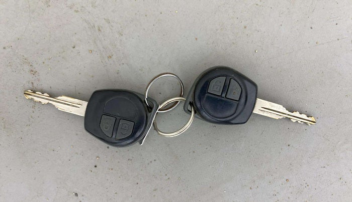 2015 Maruti Swift Dzire VXI, Petrol, Manual, 56,032 km, Key Close Up
