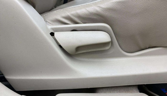 2015 Maruti Swift Dzire VXI, Petrol, Manual, 56,032 km, Driver Side Adjustment Panel