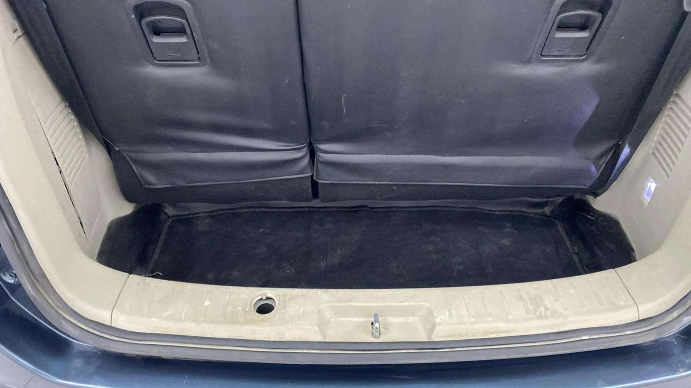 2018 Mahindra MARAZZO M6 7 STR, Diesel, Manual, 46,855 km, Boot Inside