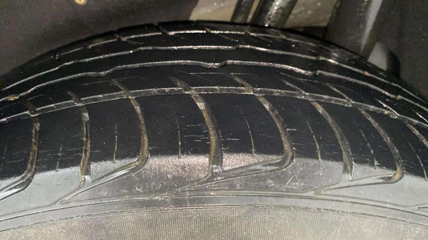2018 Mahindra MARAZZO M6 7 STR, Diesel, Manual, 46,855 km, Left Rear Tyre Tread
